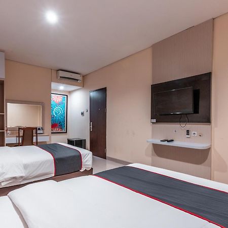 Collection O Hotel Igloo Bekasi Exterior foto
