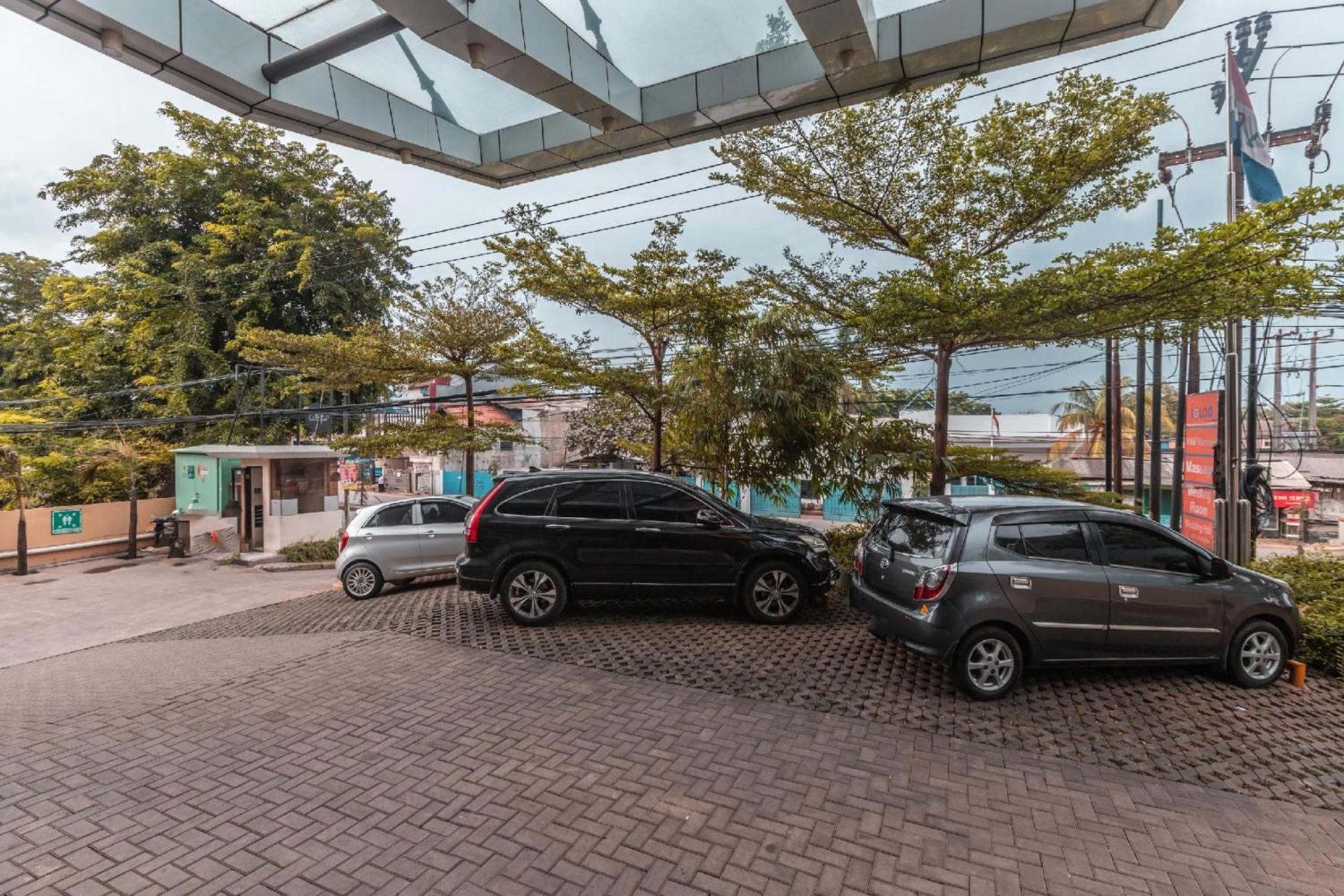Collection O Hotel Igloo Bekasi Exterior foto
