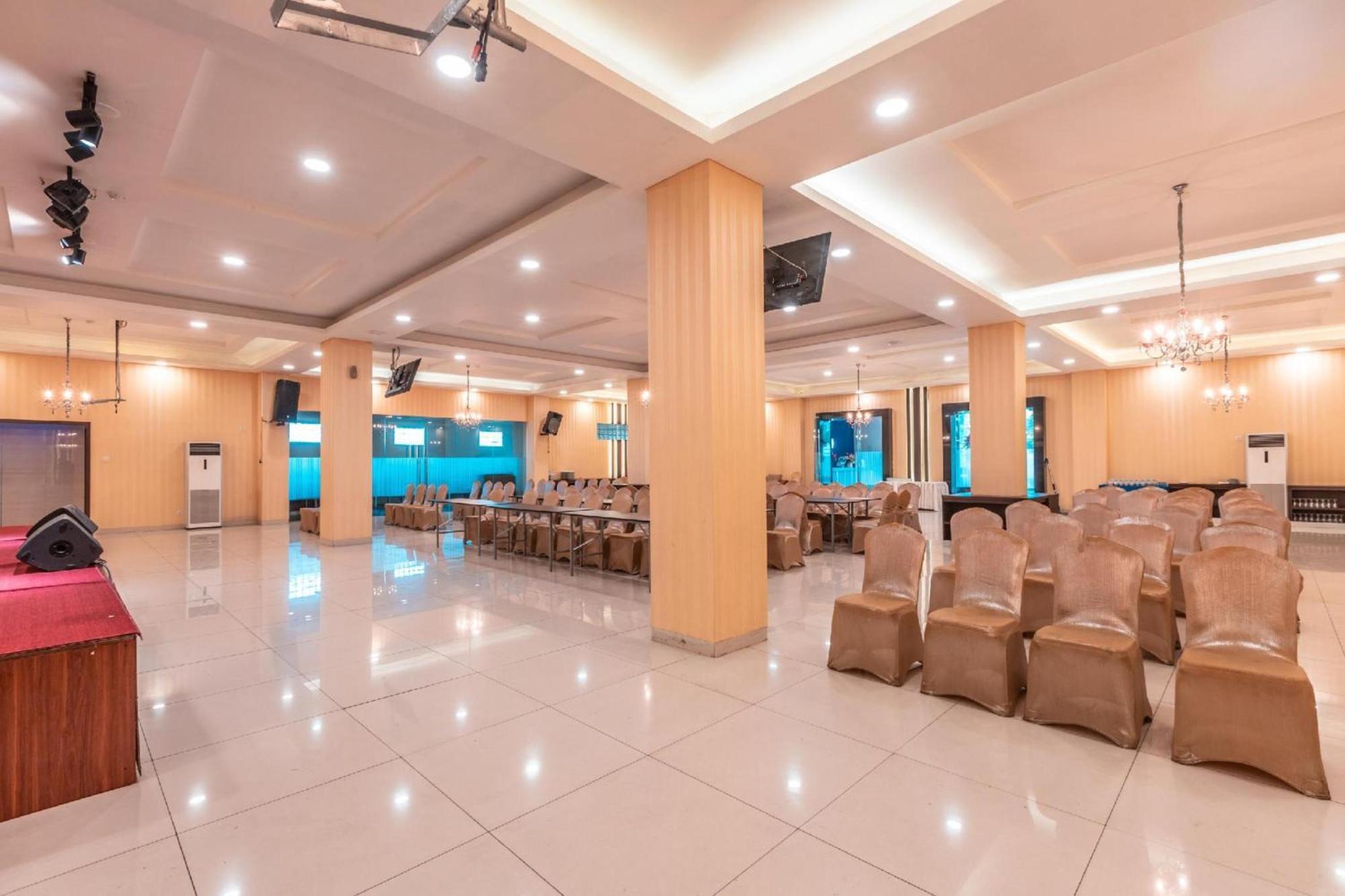 Collection O Hotel Igloo Bekasi Exterior foto