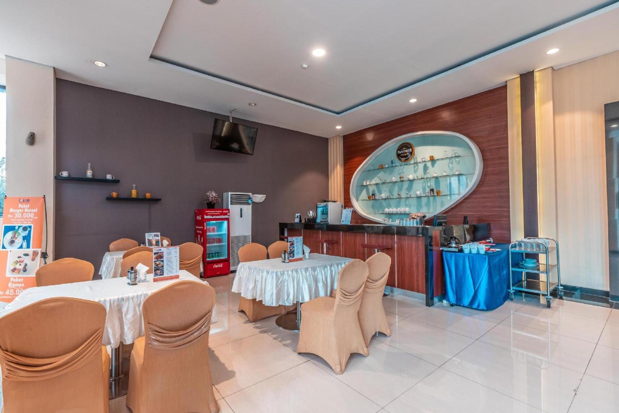 Collection O Hotel Igloo Bekasi Exterior foto